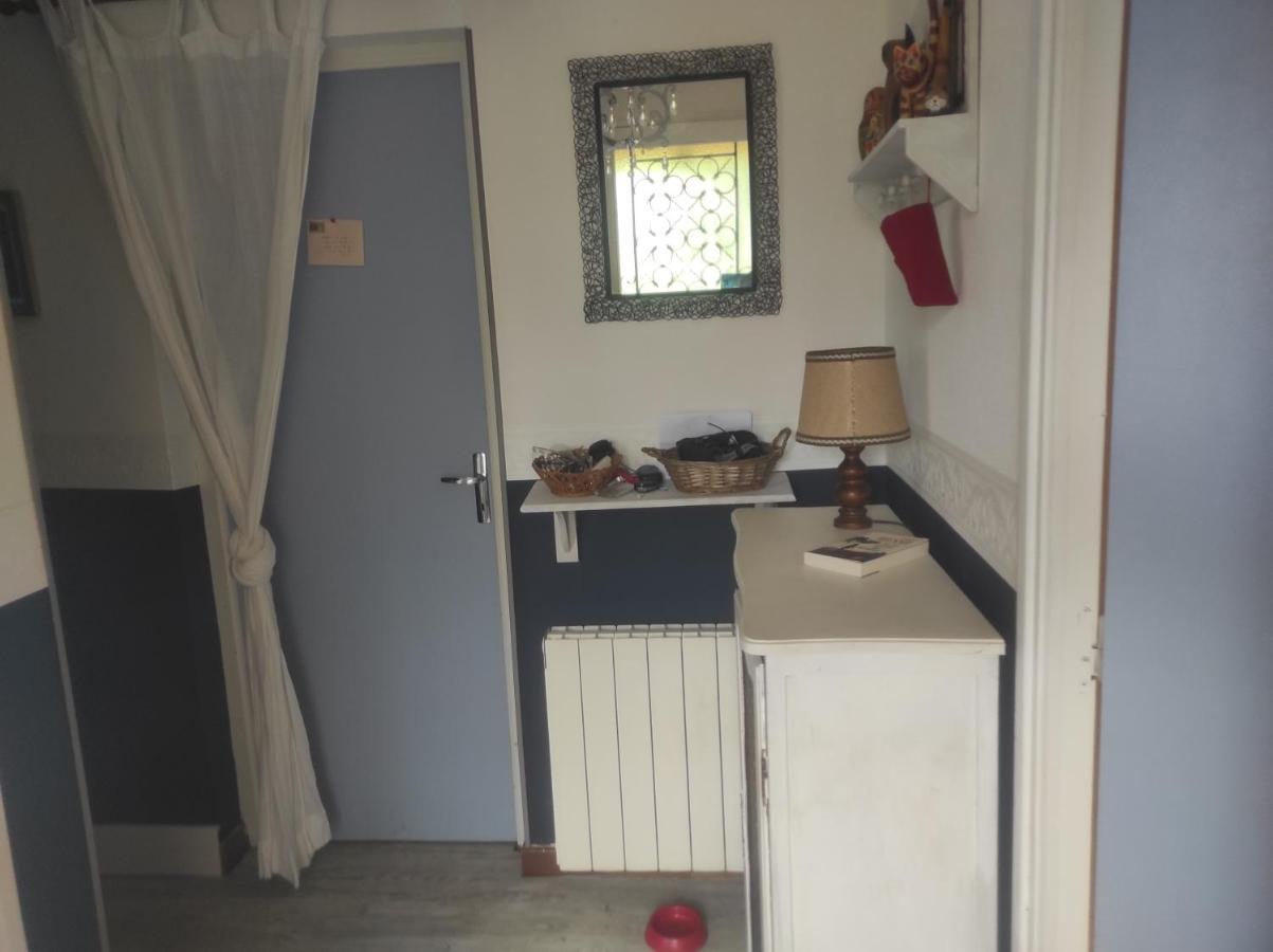 Chambre Spatieuse Avec Grand Lit. Aspet ภายนอก รูปภาพ